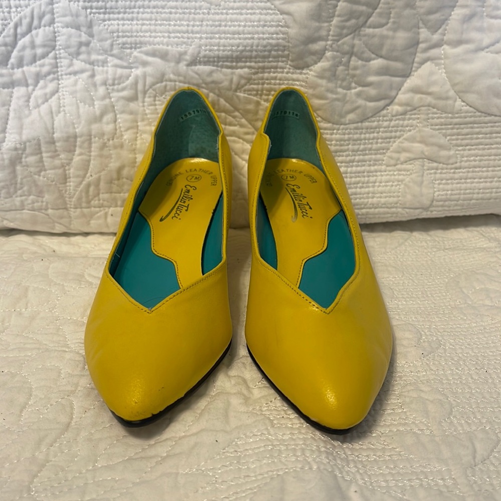 Emilio Tucci Yellow Pumps Size 7